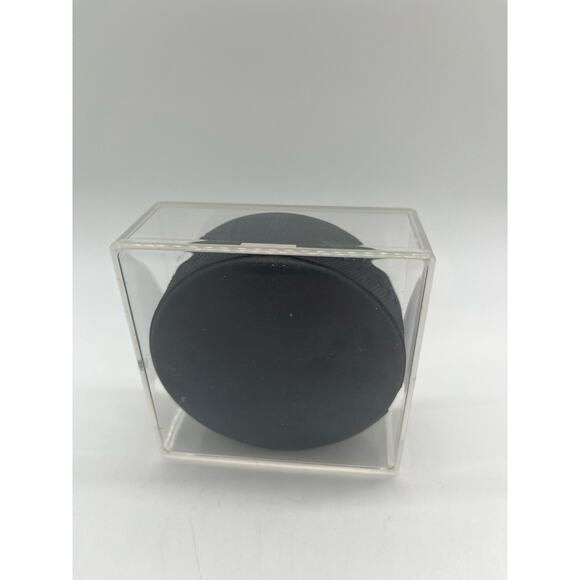 Team USA Hockey Puck Ryan Miller #39 - Picture 3 of 4